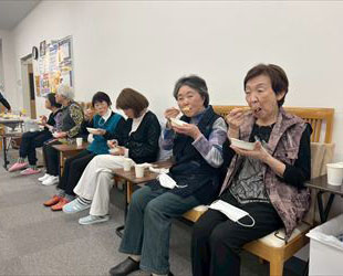 たまちの運動場での活動の様子